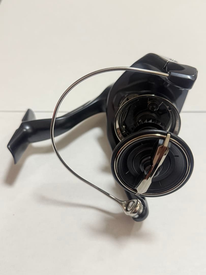 シマノ 20ストラディック SW 4000 XG ボディーのみ shimano