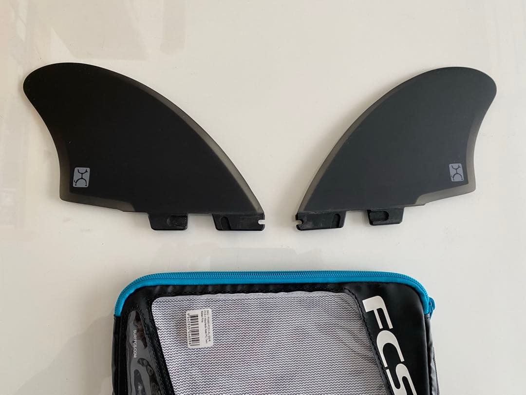 希少 美品 FCS2 フィン MACHADO KEEL PC ツイン