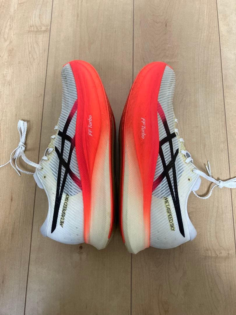 makoo アシックス メタスピードスカイプラス 25.5 美品