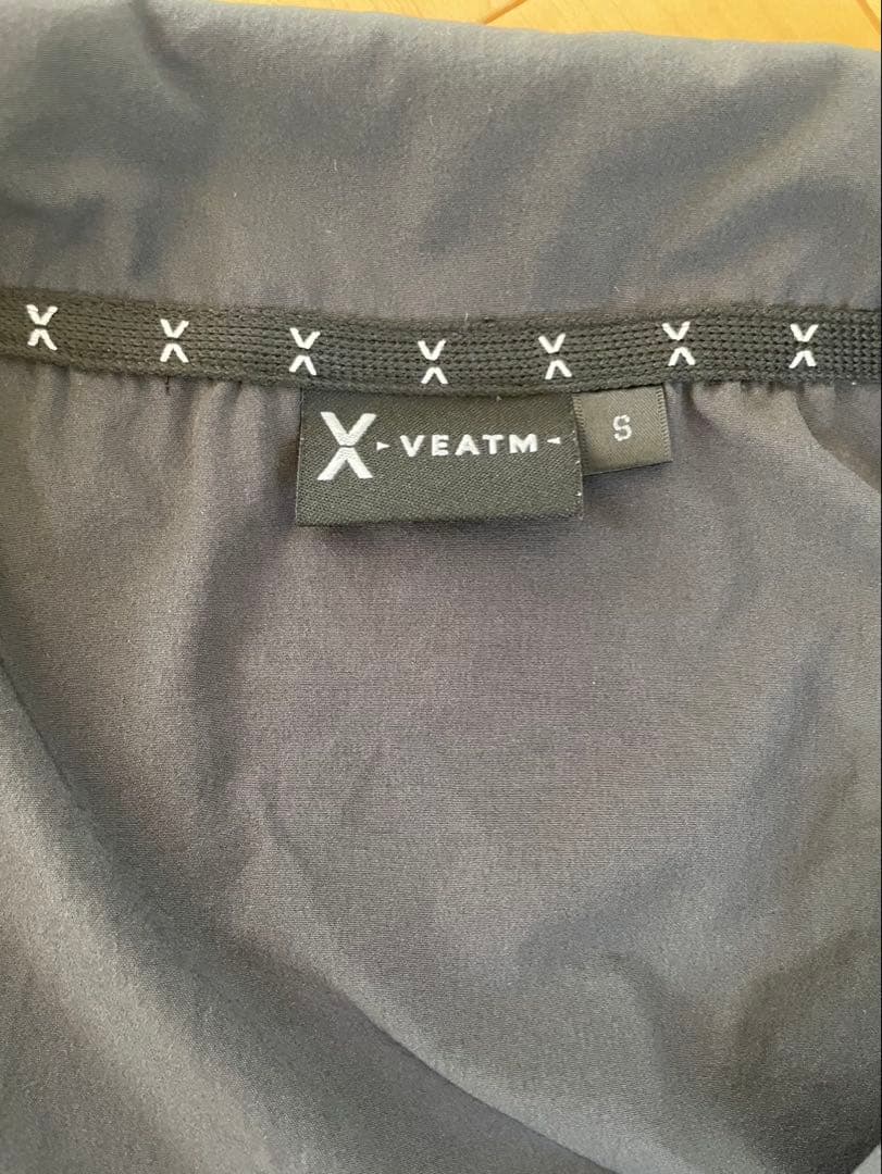 津 VEATM グレー ウィンドブレーカー Sサイズ