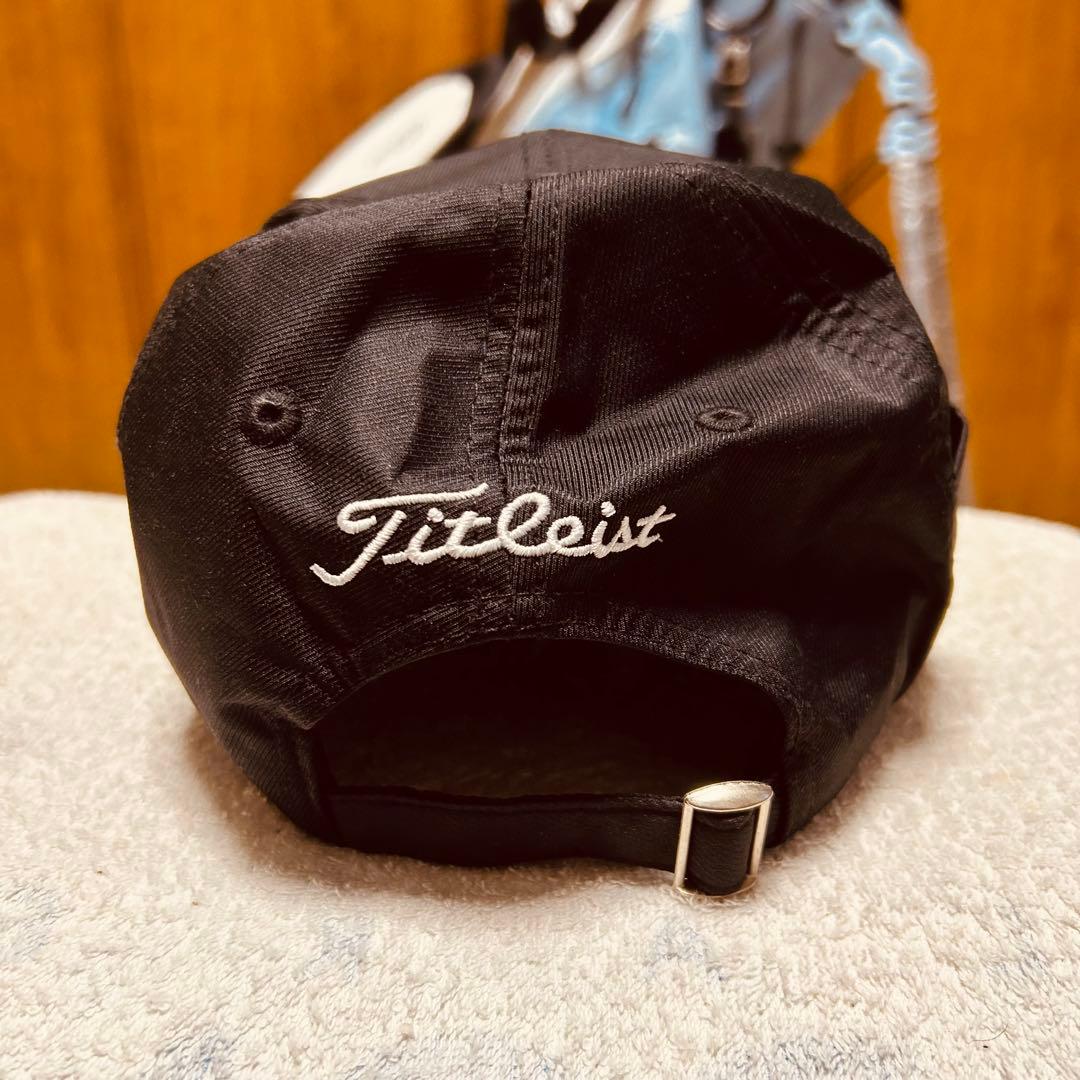 Titleist Players4 軽量キャディバッグ スタンド式 キャップ付き