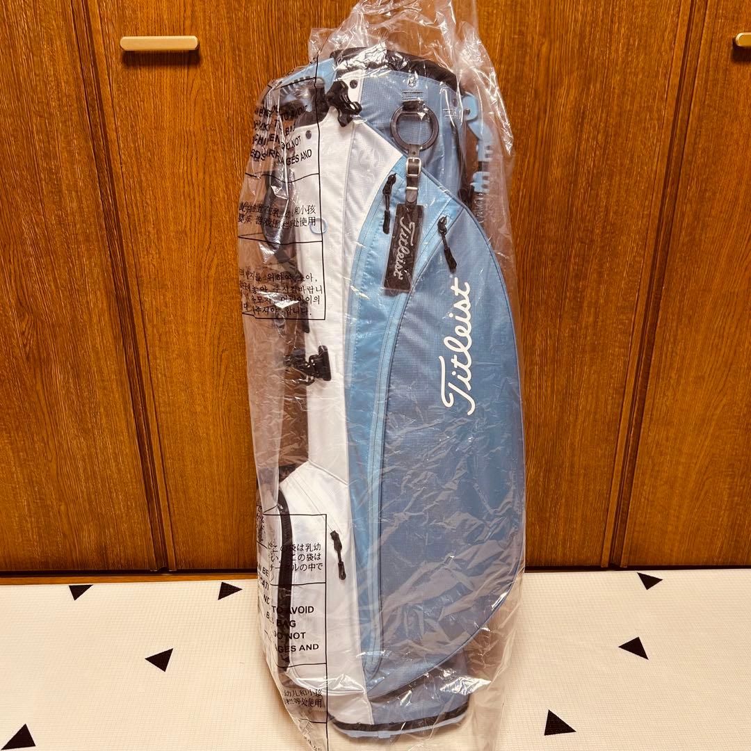 Titleist Players4 軽量キャディバッグ スタンド式 キャップ付き