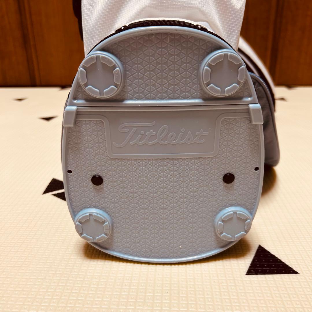 Titleist Players4 軽量キャディバッグ スタンド式 キャップ付き