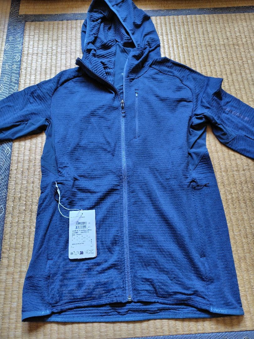 SALOMON フルジップフードジャケット ネイビー