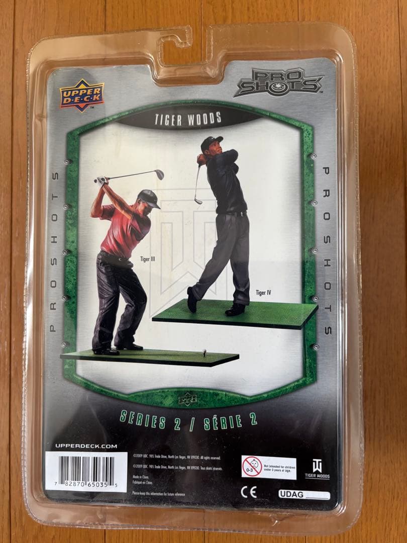 タイガー・ウッズ フィギュア PRO SHOTS 3体セット　美品