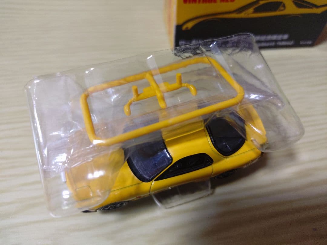 トミカリミテッドヴィンテージネオ　ロータリーエンジン誕生30周年記念 RX-7