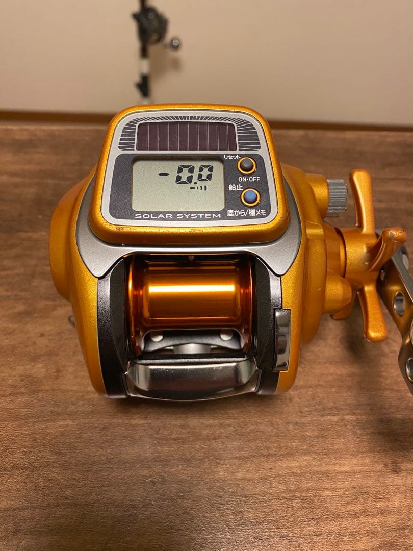 希少　美品　ダイワ イッツICV250 ソーラー　デジタルカウンター両軸リール