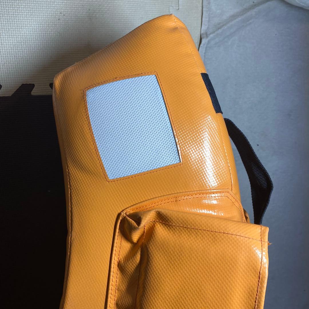 ラグビー　タックルバック　ヒットバック