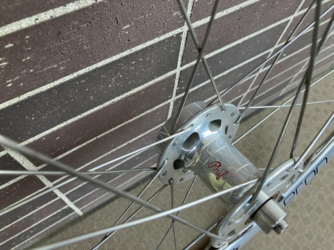 philwood Velocity Aileron 手組みホイール