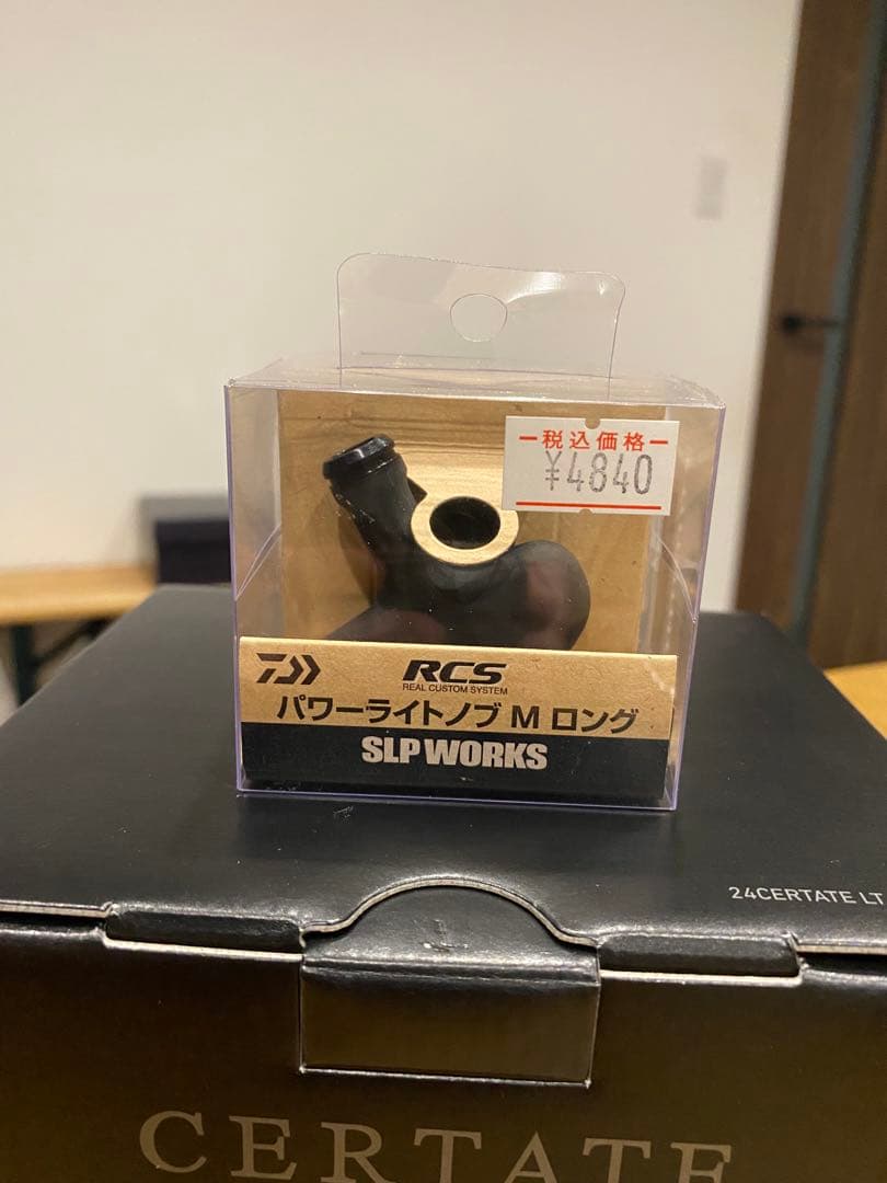 美品 ダイワ 24セルテート LT4000-CXH