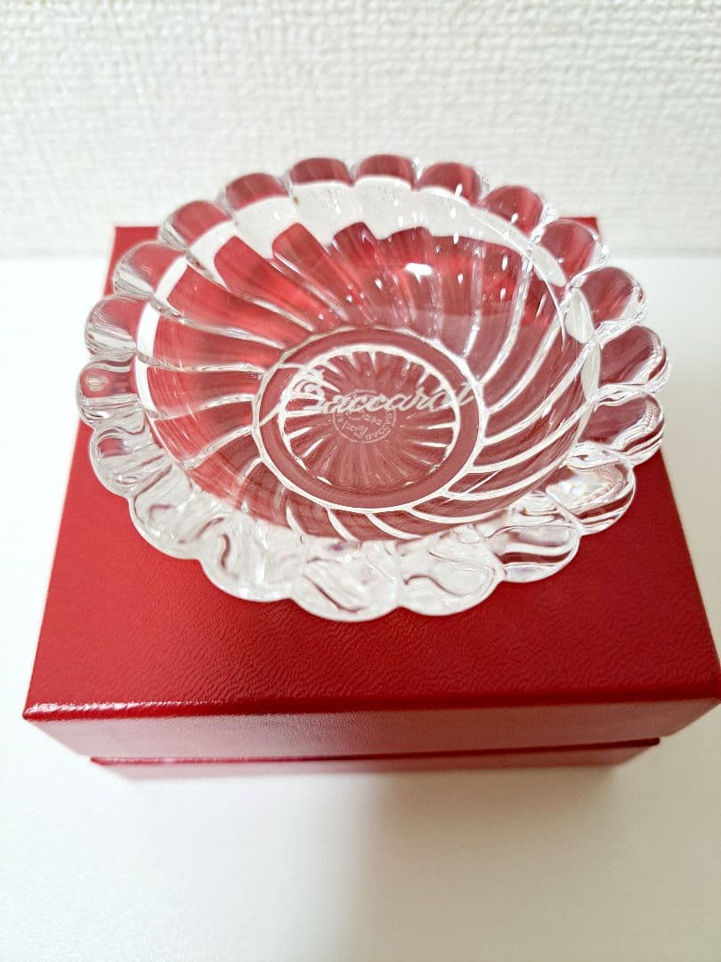 Baccarat バカラ クリスタル小皿 トレイ 灰皿 フリルエッジ