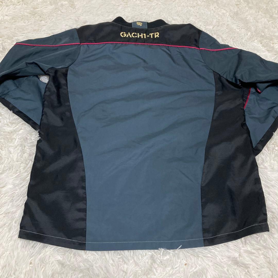 【美品】umbro ピステ上下 グレー/ブラック／ピンク　金刺繍GACH1-TR