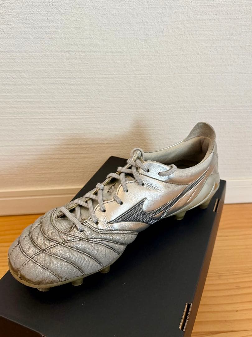 MIZUNO モレリアネオ4シルバー　27.0