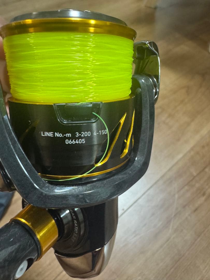 Daiwa 19LAXUS 3000H-LBD リール