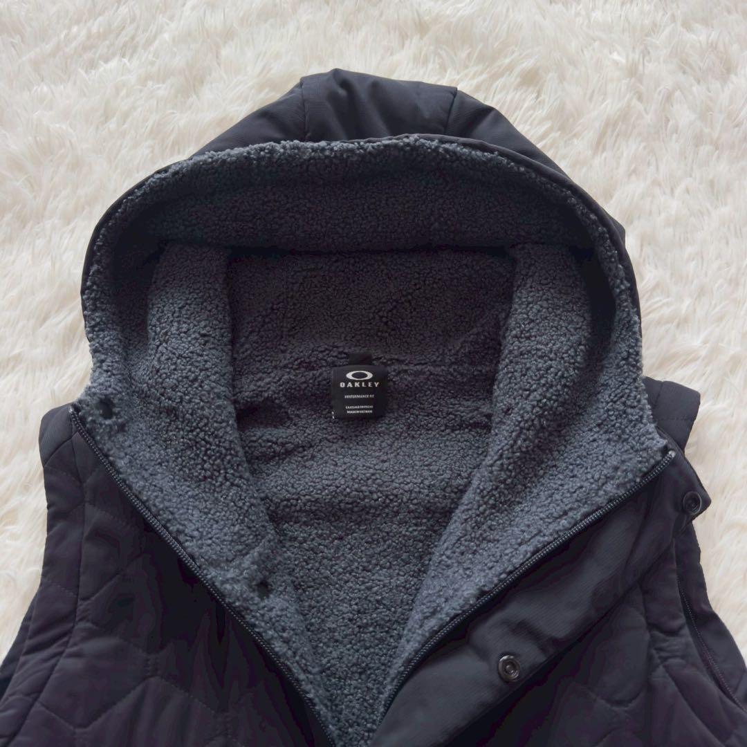 OAKLEY✨パフジャケット　2WAY 中綿　裏ボア　　刺繍ロゴ　黒　M
