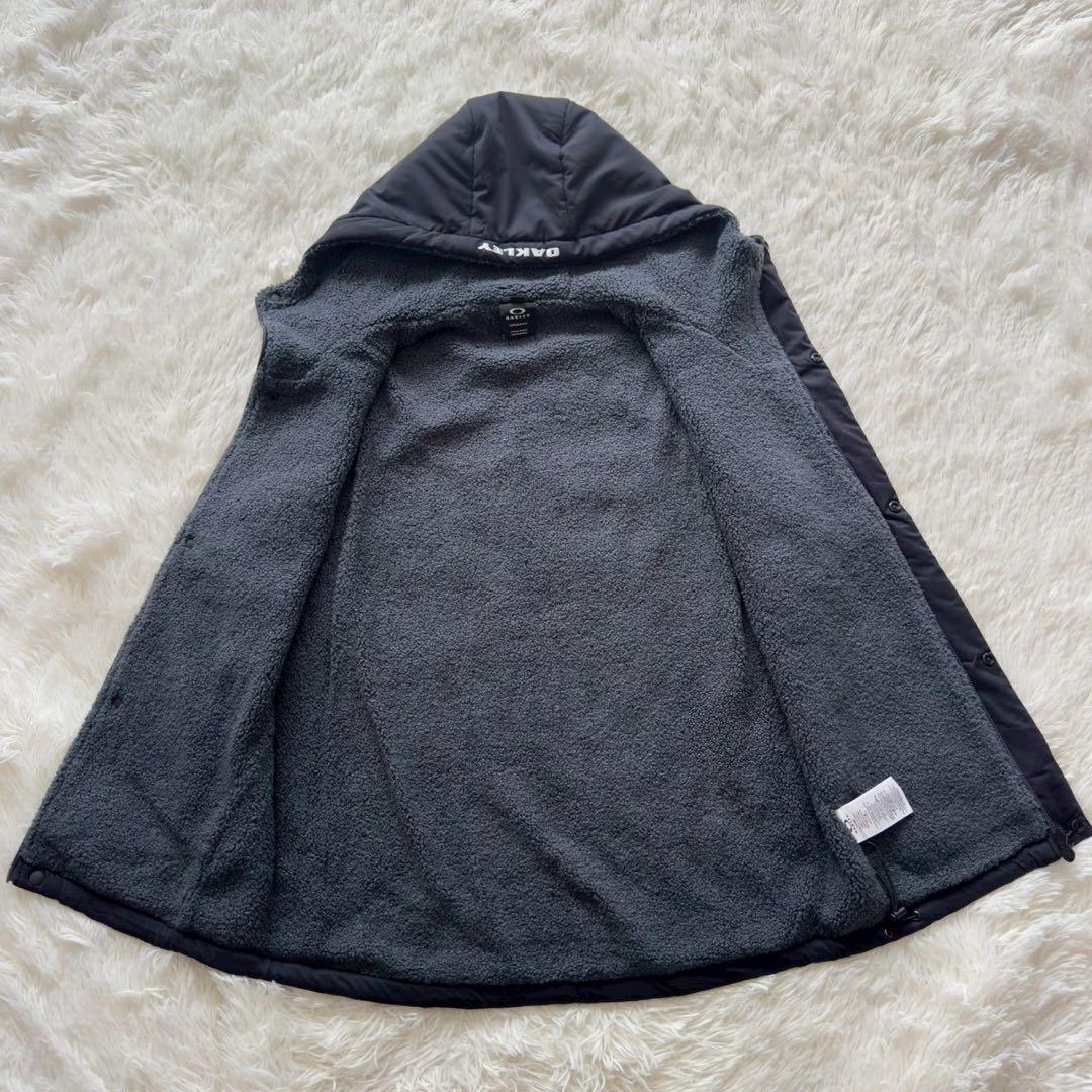 OAKLEY✨パフジャケット　2WAY 中綿　裏ボア　　刺繍ロゴ　黒　M
