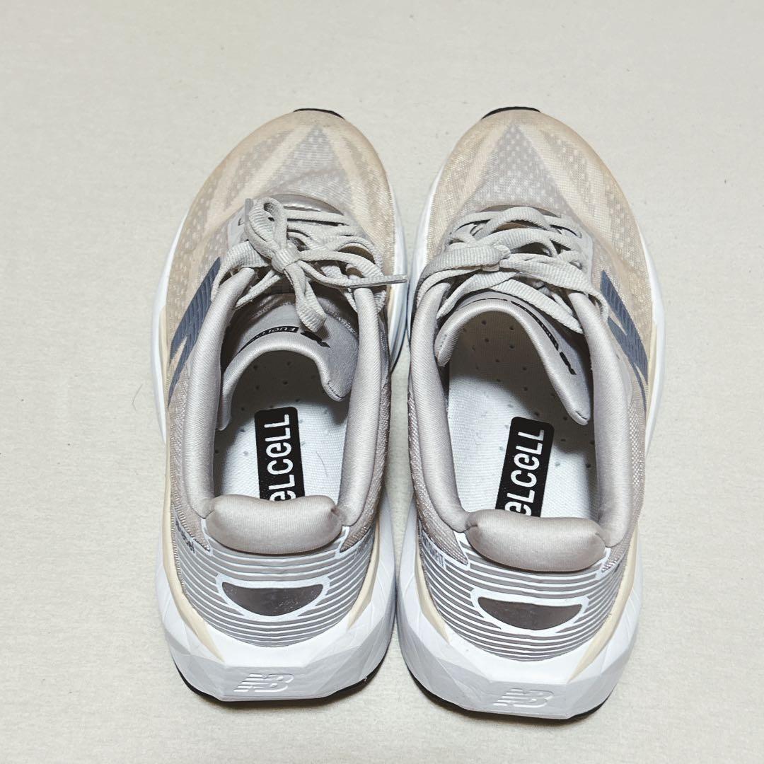 【New Balance】FuelCell Rebel v5 24.5cm