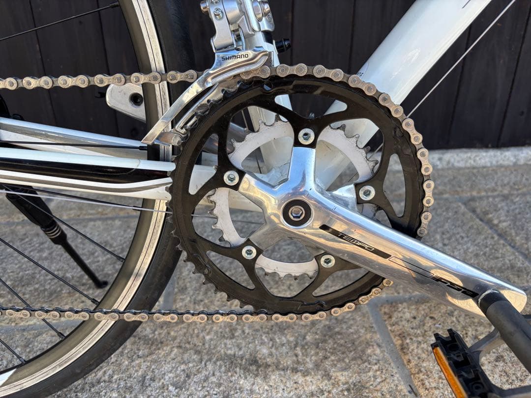ロードバイクデビューに！ジャイアント　デファイ　giant DEFY3 ホワイト