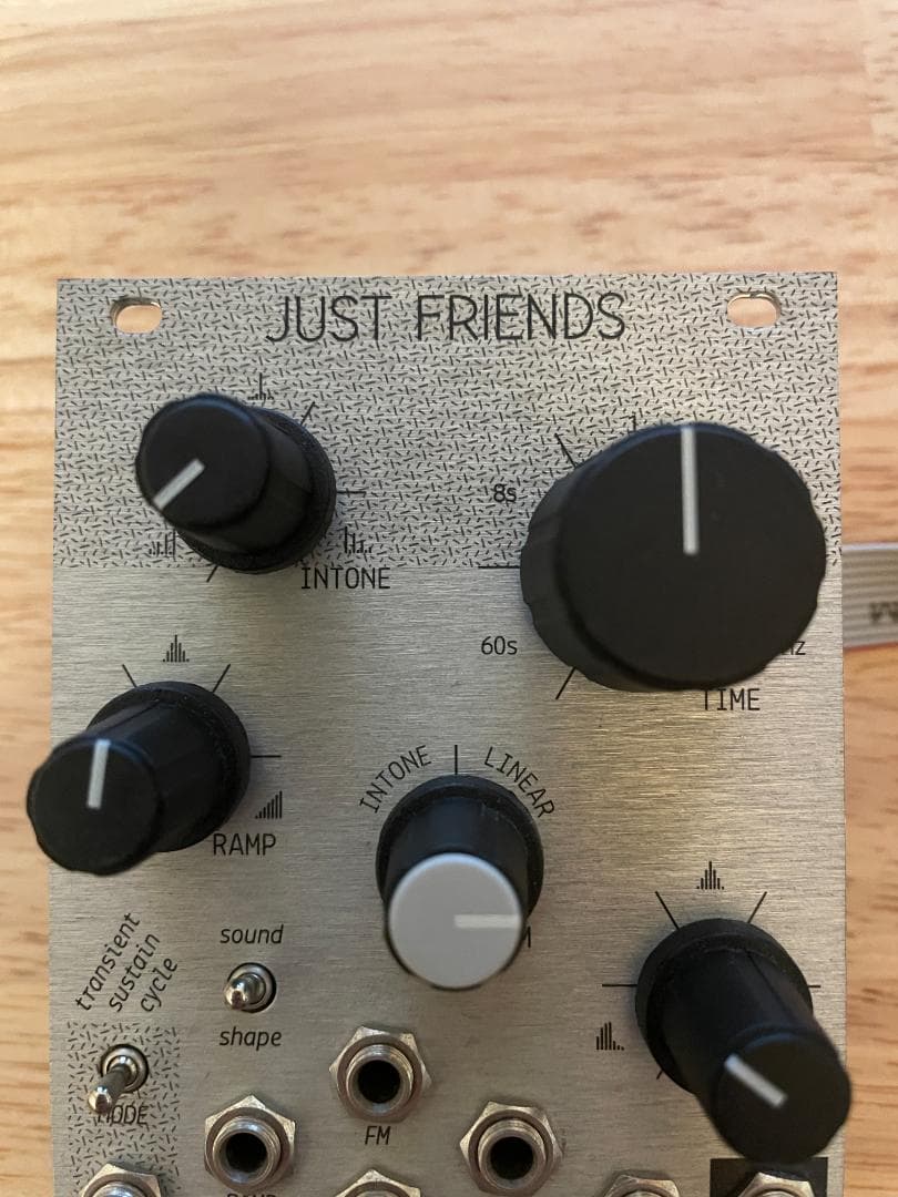 Mannequins Just Friends v2 モジュラーシンセ