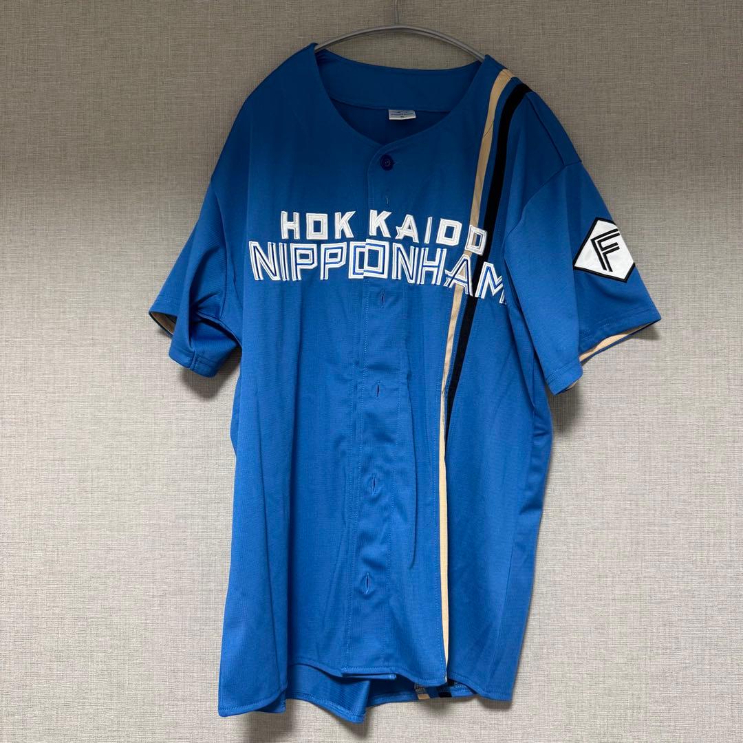 日ハム　万波中世ユニフォームタオルとユニフォームセット