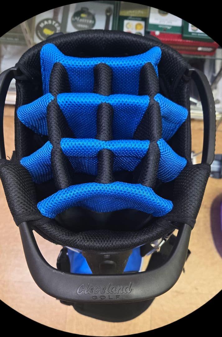 こうせいじ　Cleveland Golf キャディバッグ 青黒白