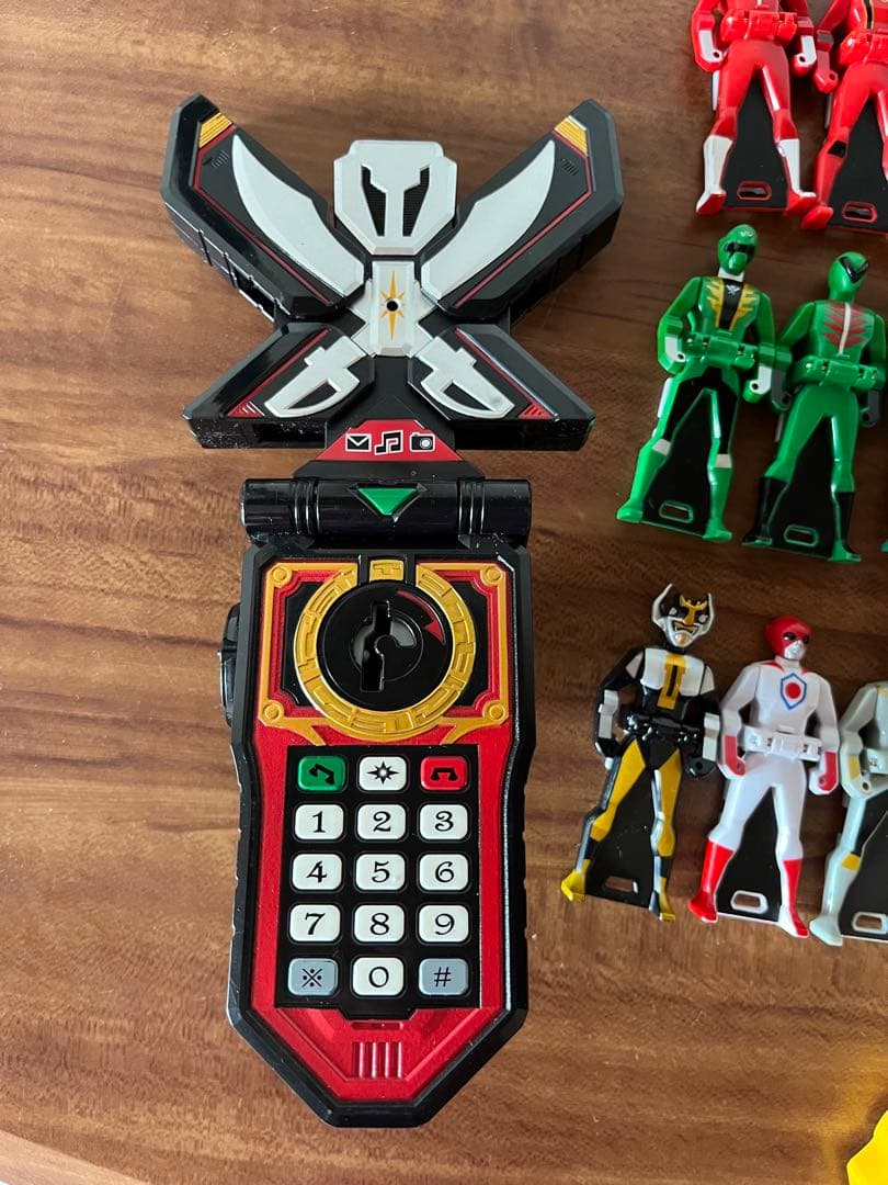 海賊戦隊ゴーカイジャー DXモバイレーツ レンジャーキー　フィギュア2体付き