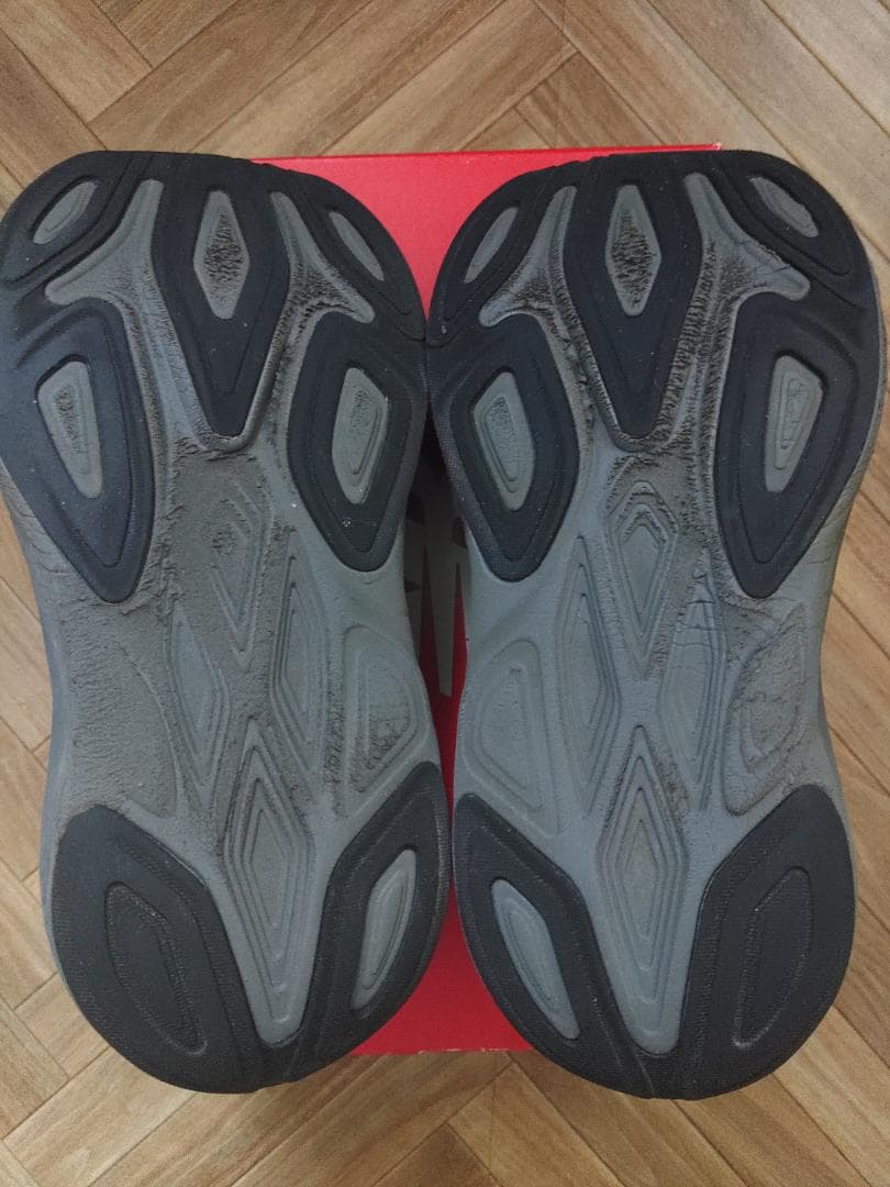 New Balance freshfoam more X v6 27.5cm 黒