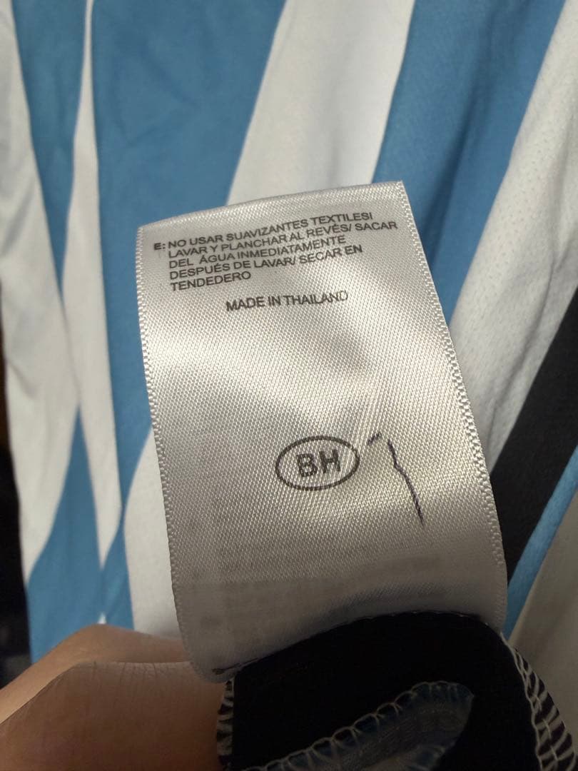 タグ付き新品　2022 W杯ファイナル アルゼンチン代表 メッシ ユニフォーム