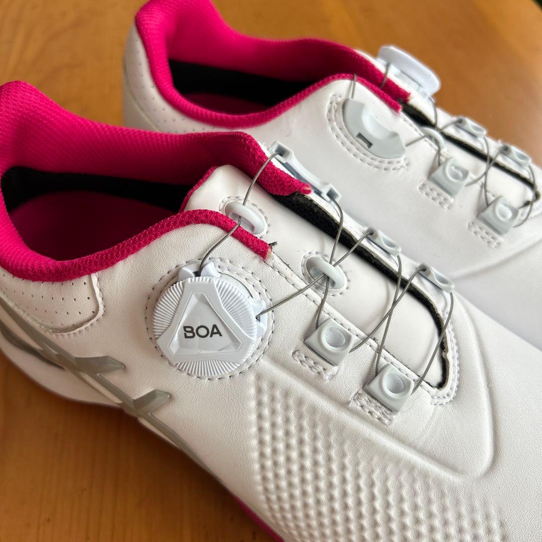新品未使用ASICS ゴルフシューズ 女性用 ホワイト/ピンク