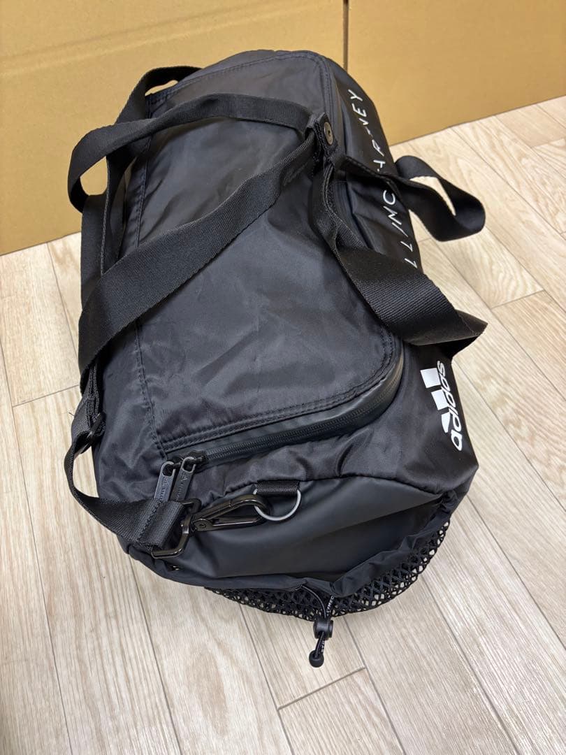 アディダス ステラマッカートニー ジムバッグ