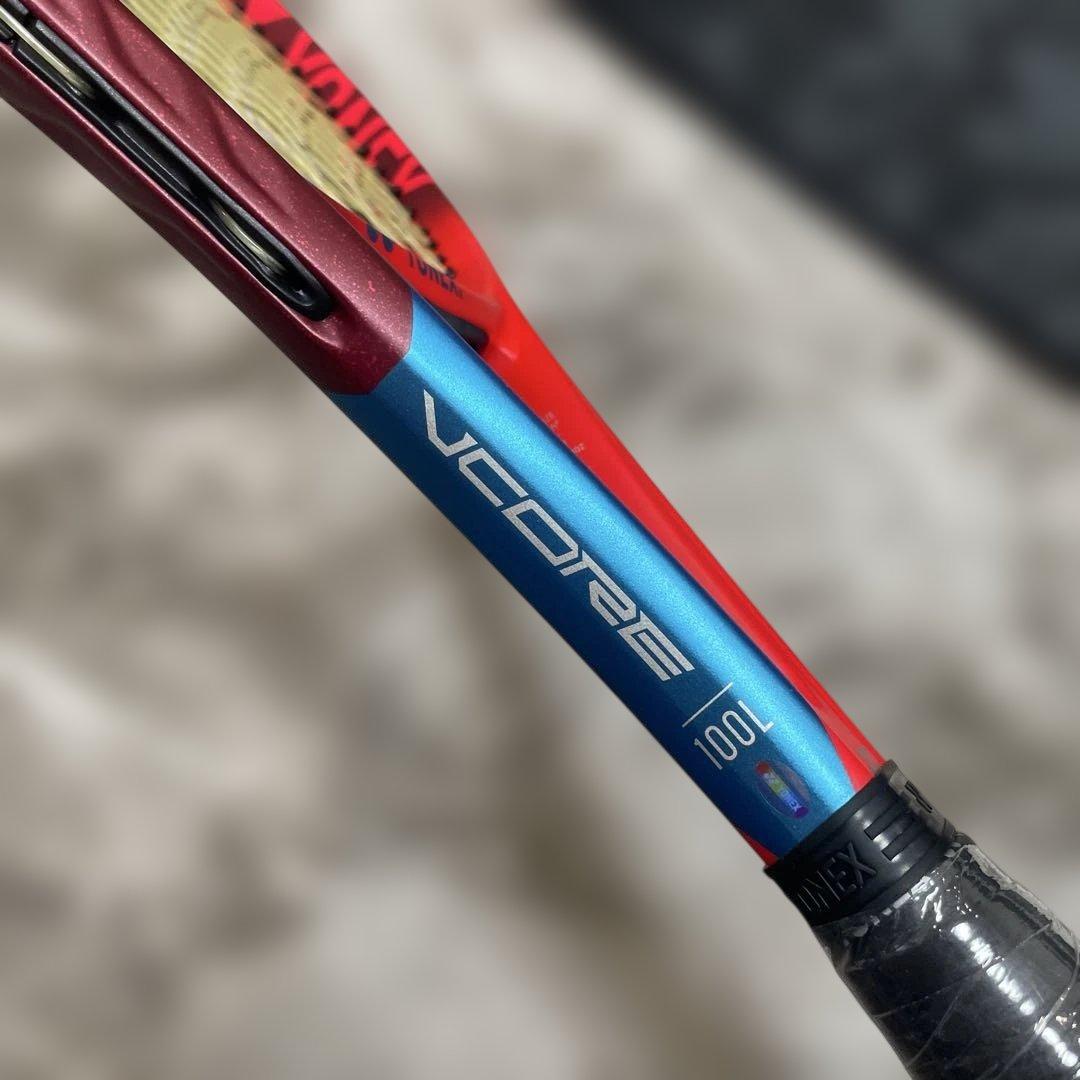 極美品✨YONEX　VCORE 100L　Vコア ラケット　テニス　袋付き