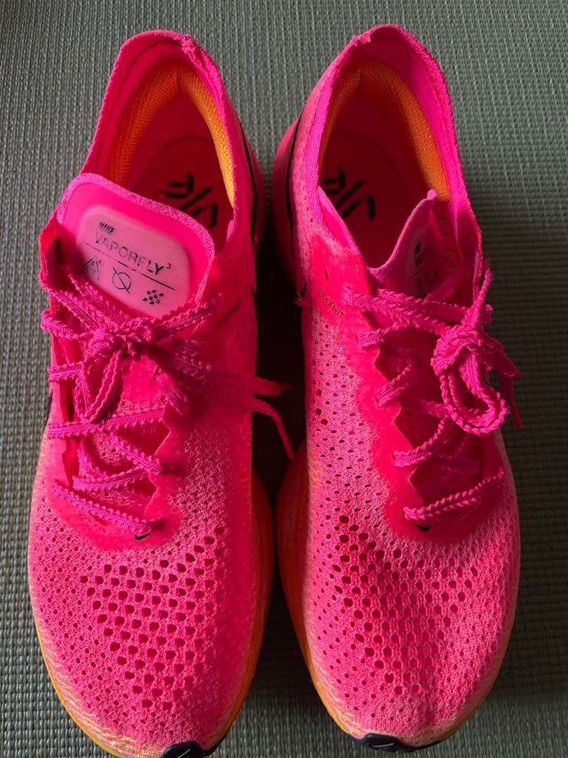 【美品】NIKE ヴェイパーフライ 3 ピンク 25.5cm