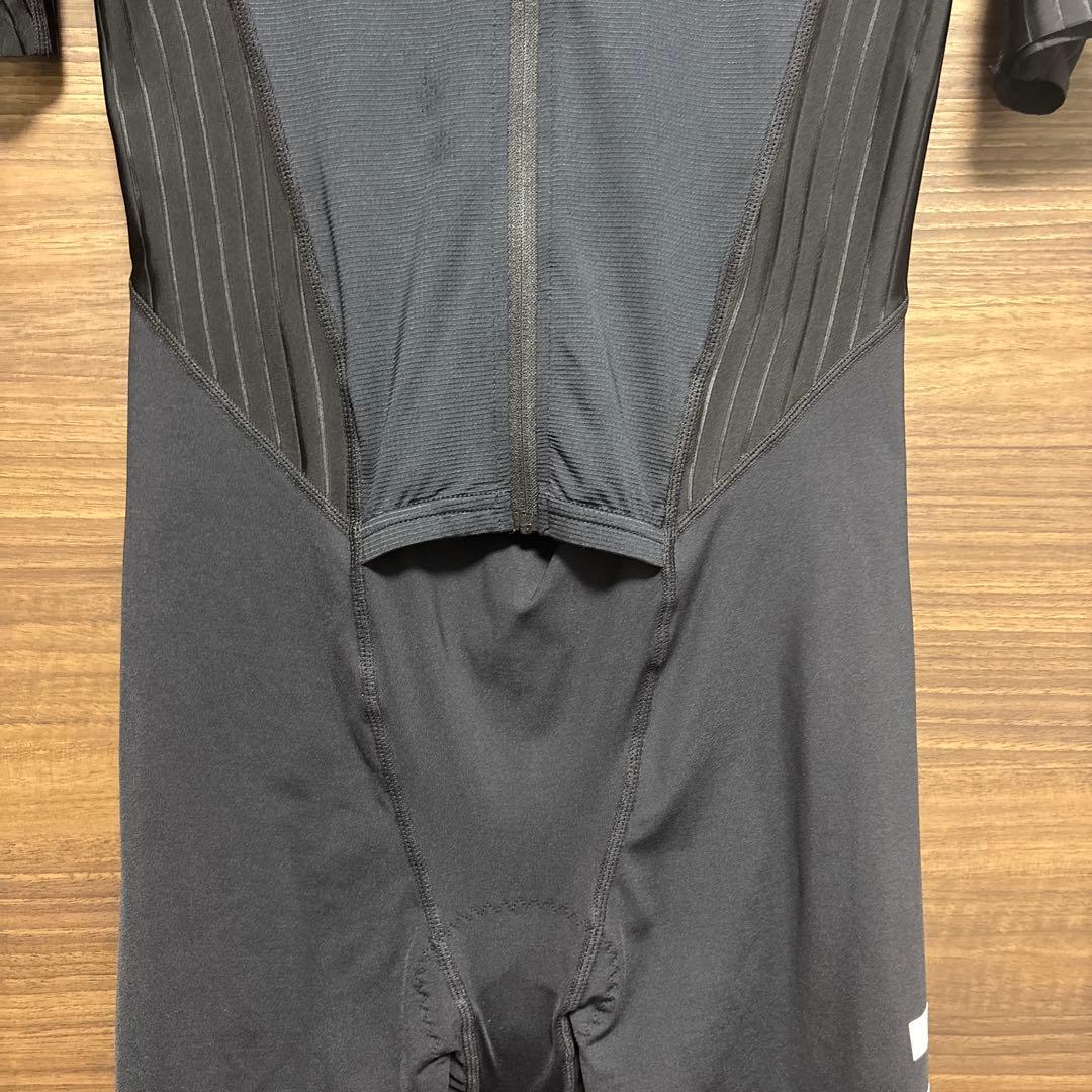 2XU AERO SLEEVED TRISUIT ブラック/ホワイト M