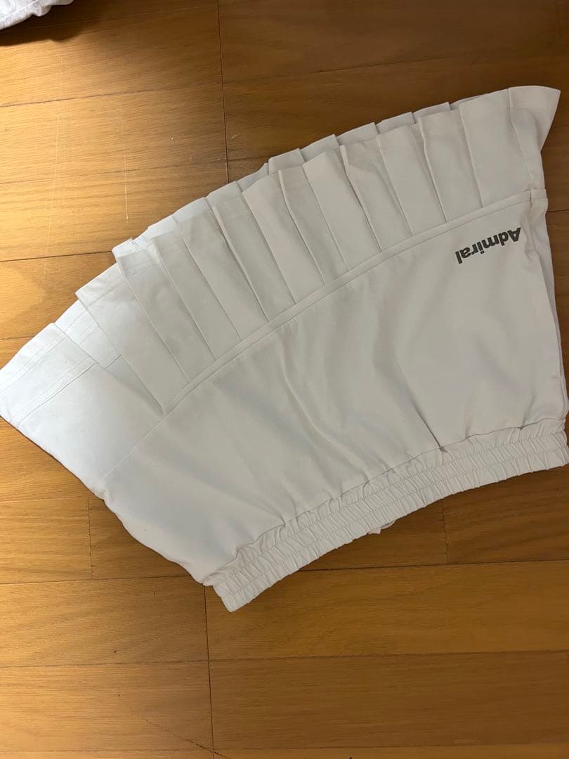 Admiral テニスウェア Mサイズ ベージュ・ホワイト　Mサイズ