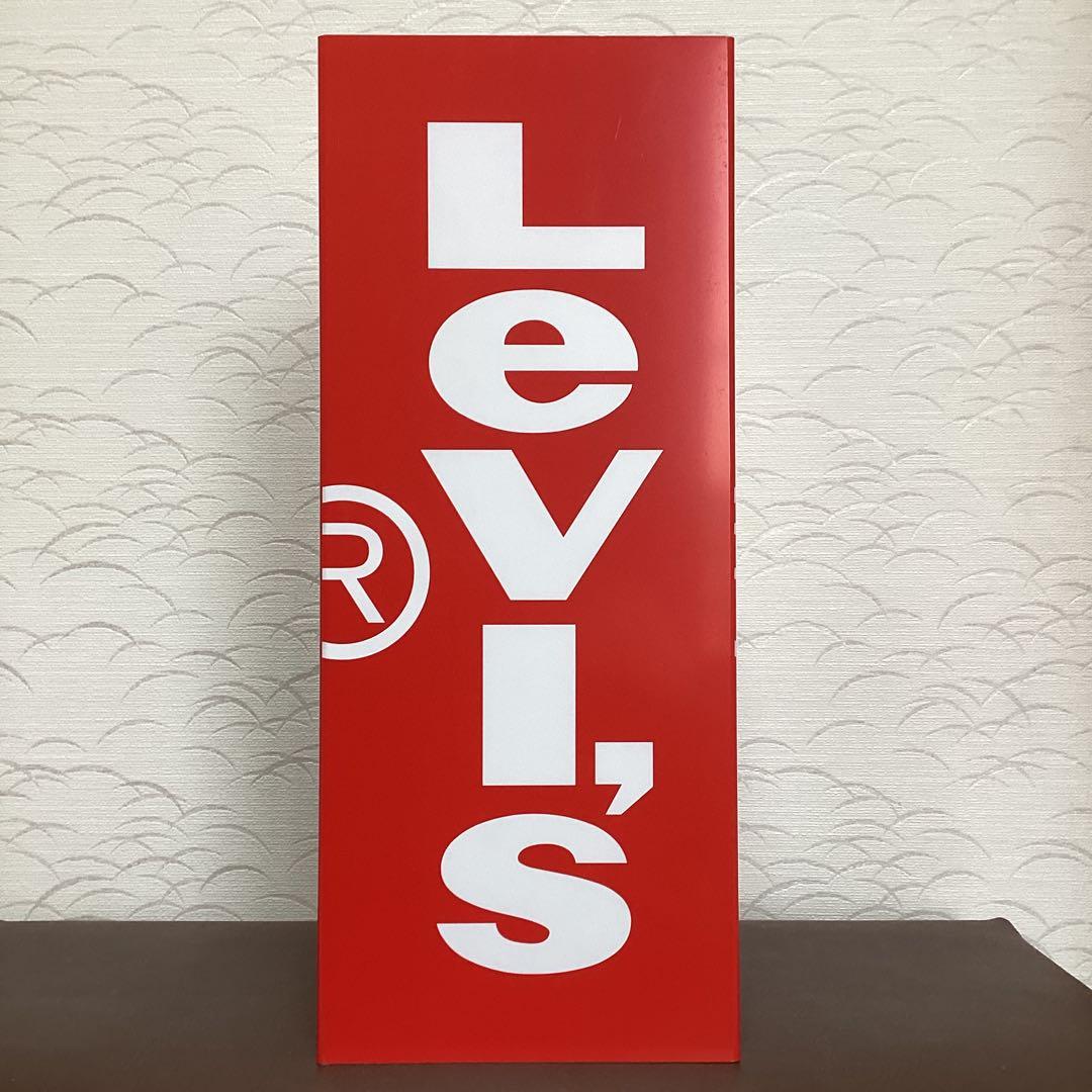 リーバイス　4面看板〈高さ42cm〉