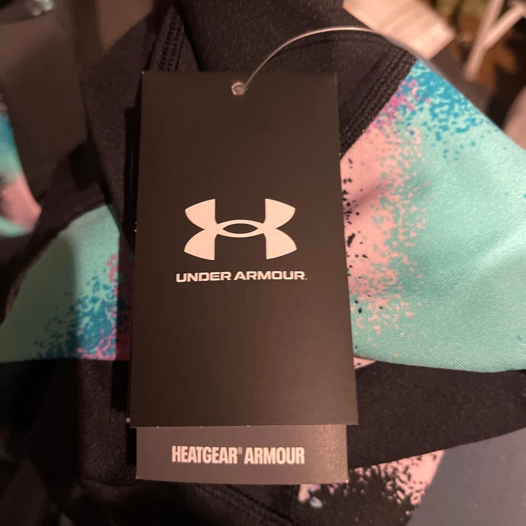 新品タグ付き　コンプレッションタイツ　under armour Lサイズ