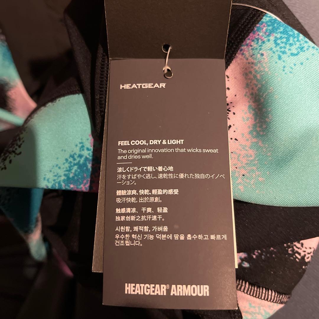 新品タグ付き　コンプレッションタイツ　under armour Lサイズ