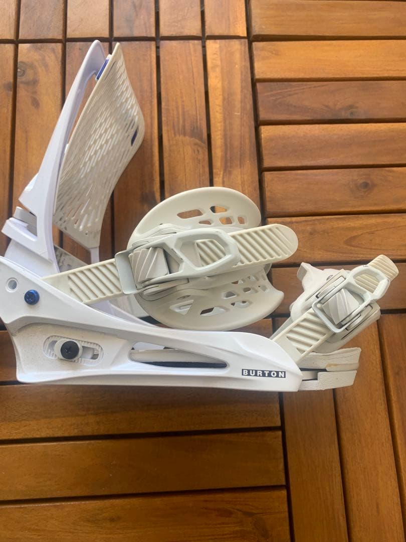 BURTON genesis Re:Flex　M 24-25 ホワイト
