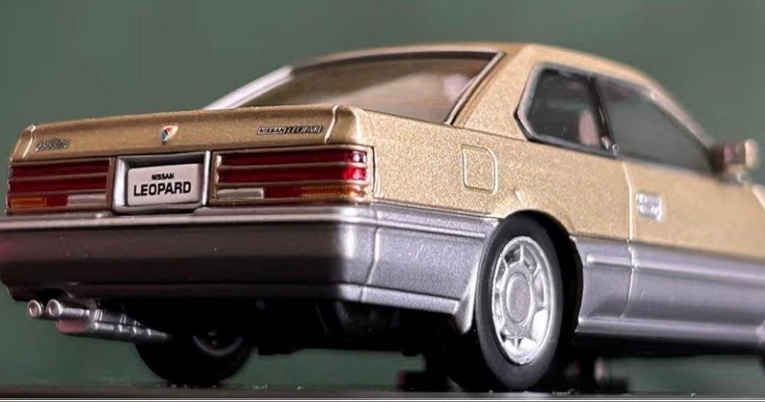 NISSAN LEOPARD Ultima (1986) ゴールド 1/43