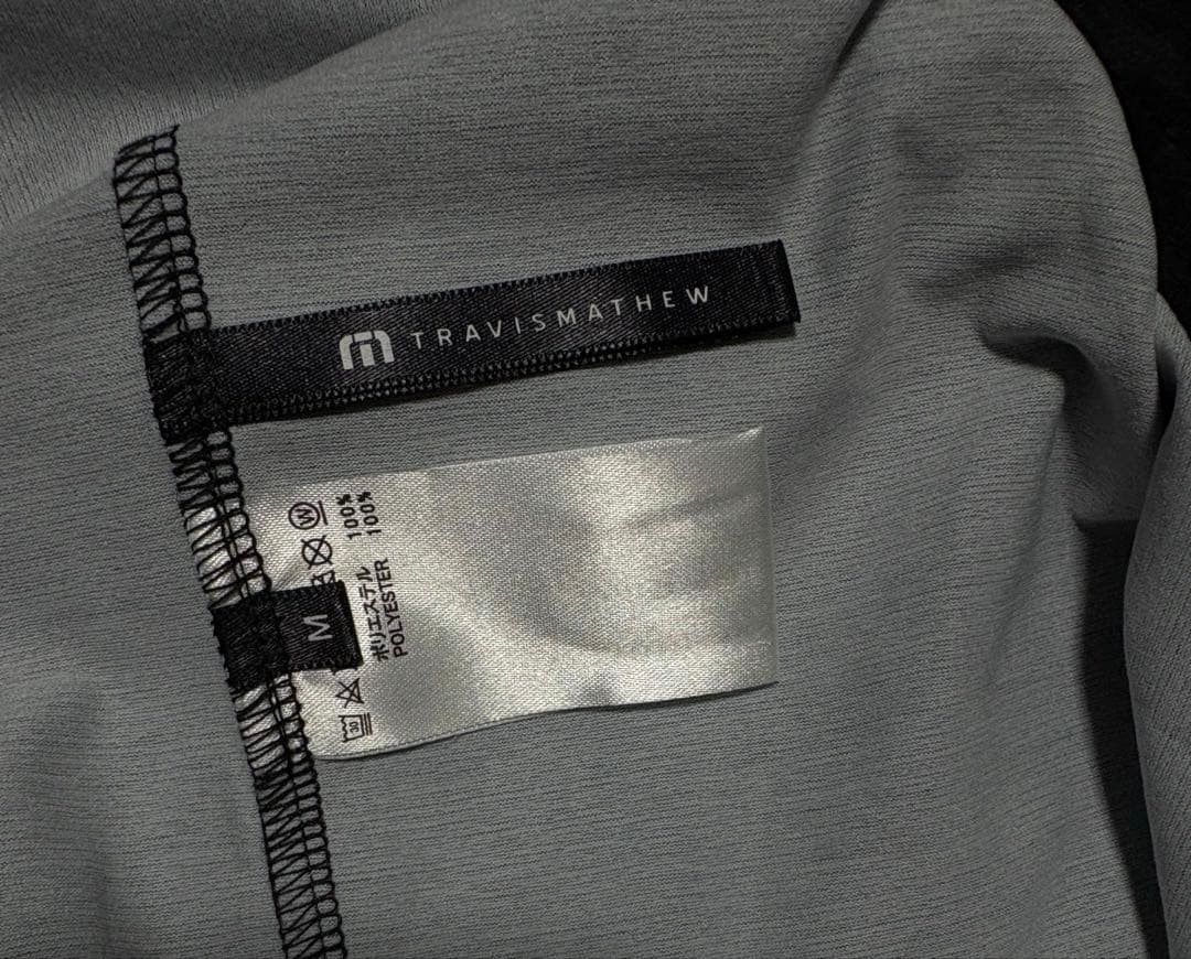 TRAVISMATHEWモックネックシャツ　ゴルフ　golfトラヴィスマシュー