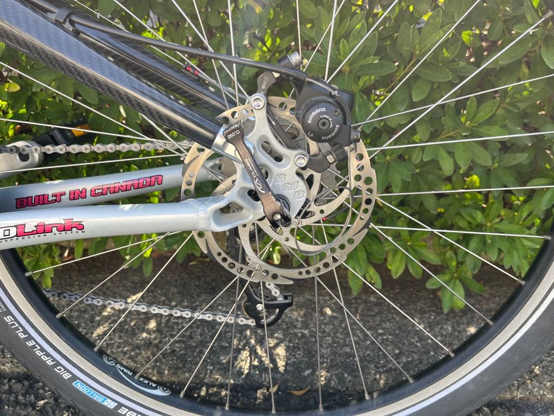 軽量Rocky Mountain Element マウンテンバイク　カーボン