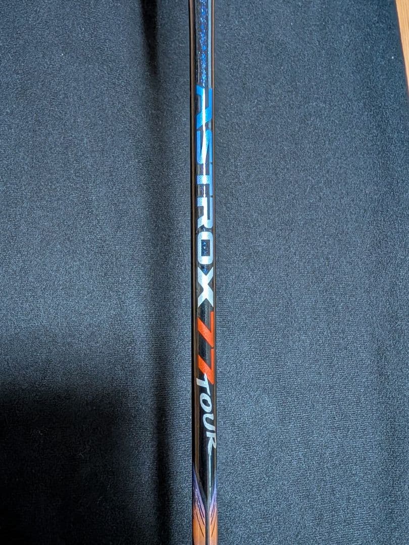 YONEX バドミントンラケット　アストロクス77TOUR　4UG5