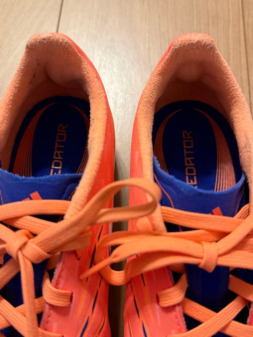 キッズ プレデター LEAGUE HG/AG / 土・人工芝用 adidas