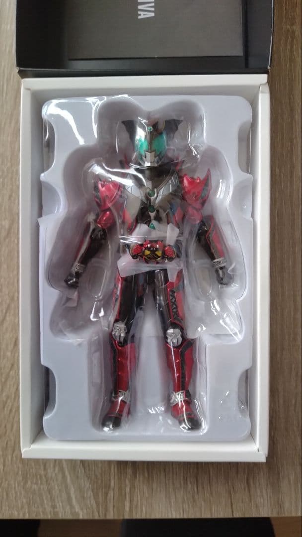 （最終値下げ）真骨彫製法 仮面ライダー ダークキバ　イクサ　フィギュア2体セット