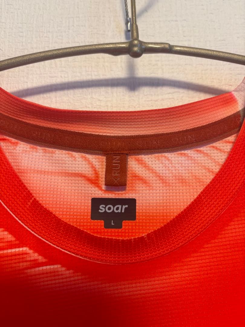 SOAR RUNNING Printed Tech 長袖Tシャツ