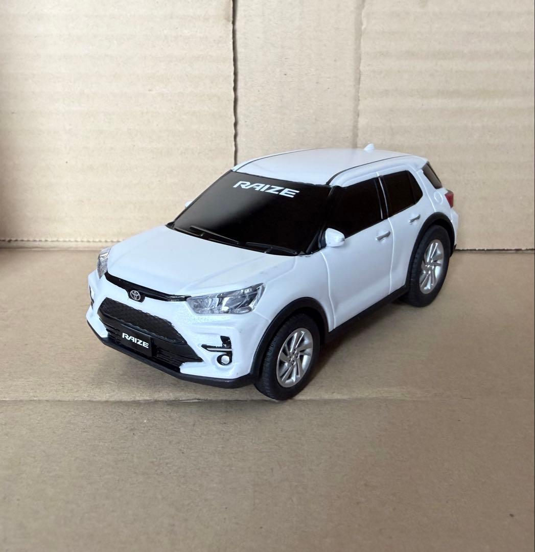 トヨタ ライズ ミニカー ドライブタウン プルバックカー カラーサンプル