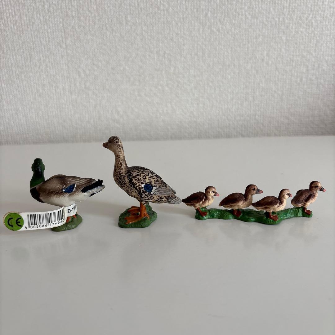 シュライヒ　鳥　フィギュア　カモ　親子　オス　メス　子ども　廃盤品