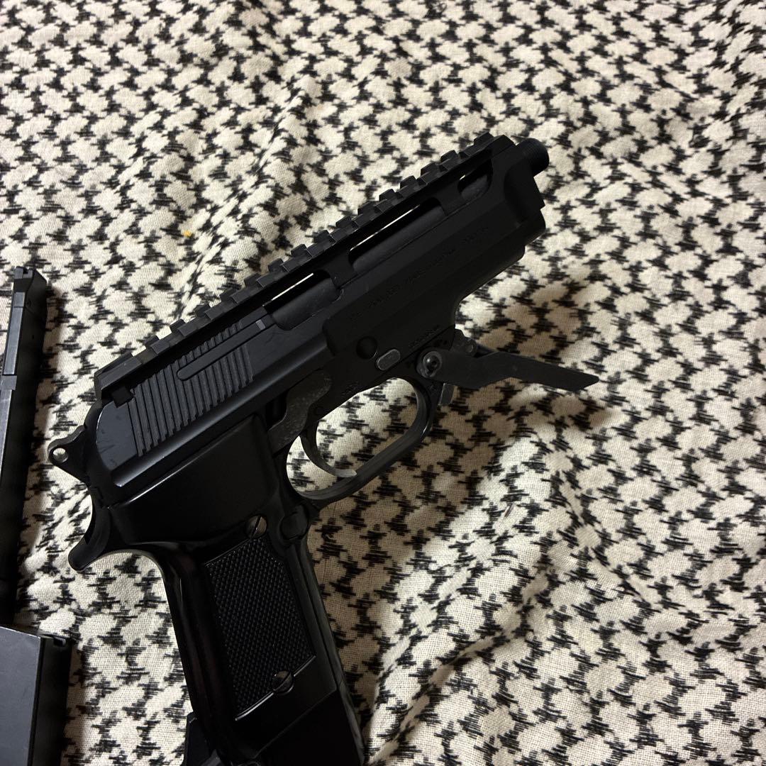東京マルイ　M93R 電動ハンドガン フォールディングストック　スペアマガジン