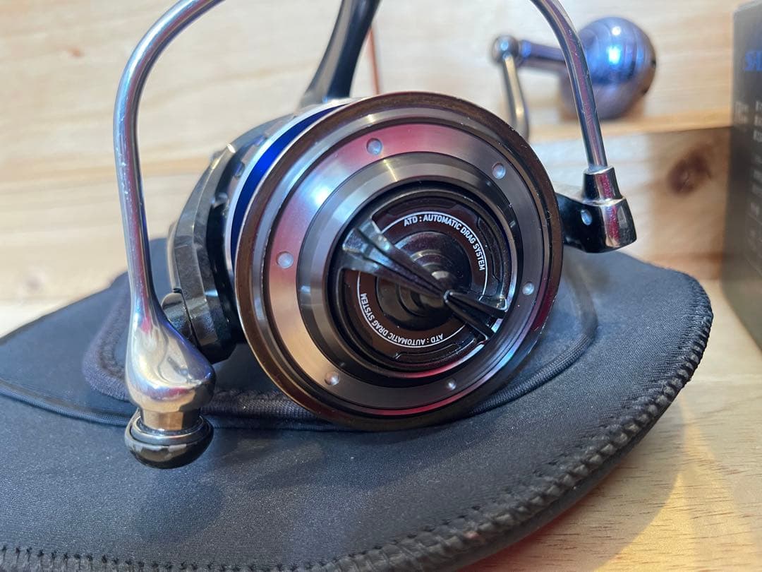 DAIWA SALTIGA 5000H スピニングリール