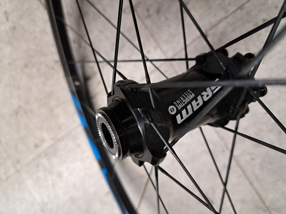 中古SRAM RISE 60 カーボン27.5完組ホイール